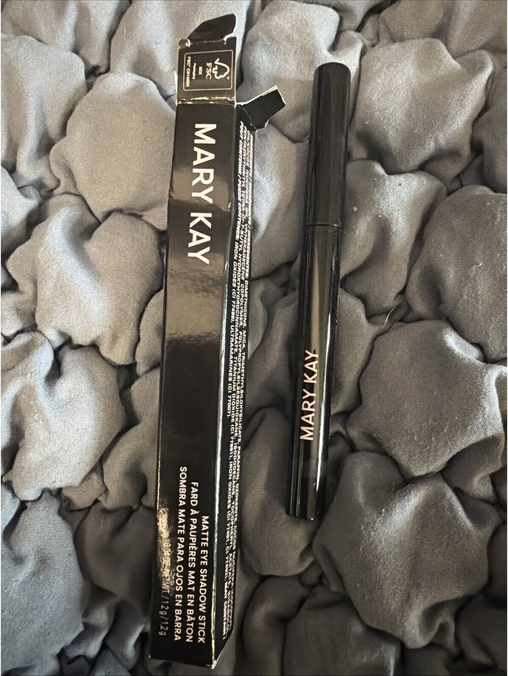 Mary Kay Matte Eye Shadow Stick Black Obsidian NEW IN BOX .04 oz 255168
